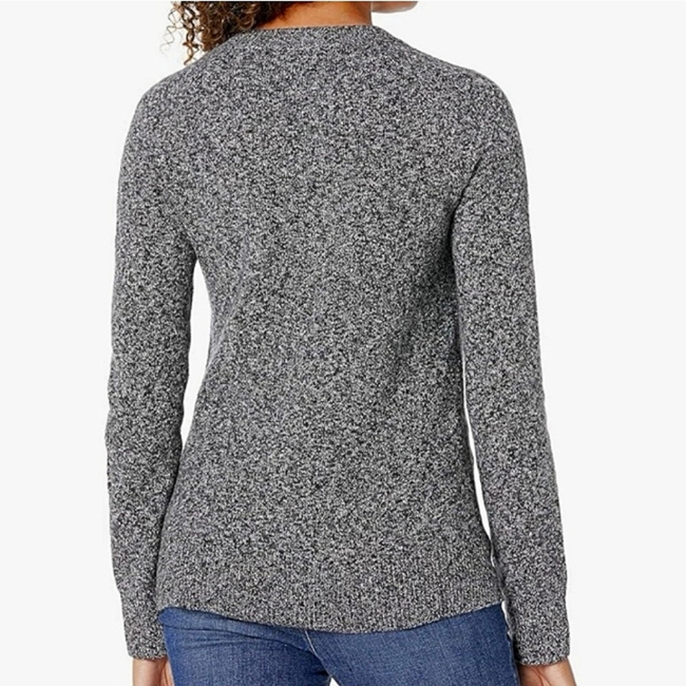 L.L. Bean Gray Women's Sweater - Picture 2 of 6